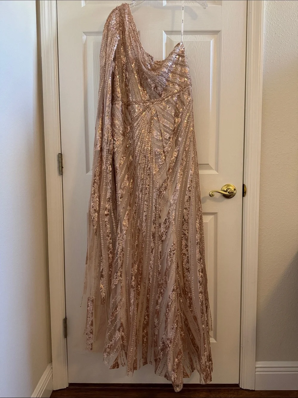 Mac Duggal 20528 Rose Gold One Shoulder Cape Sleeve Embellished Gown Size 14 NWT